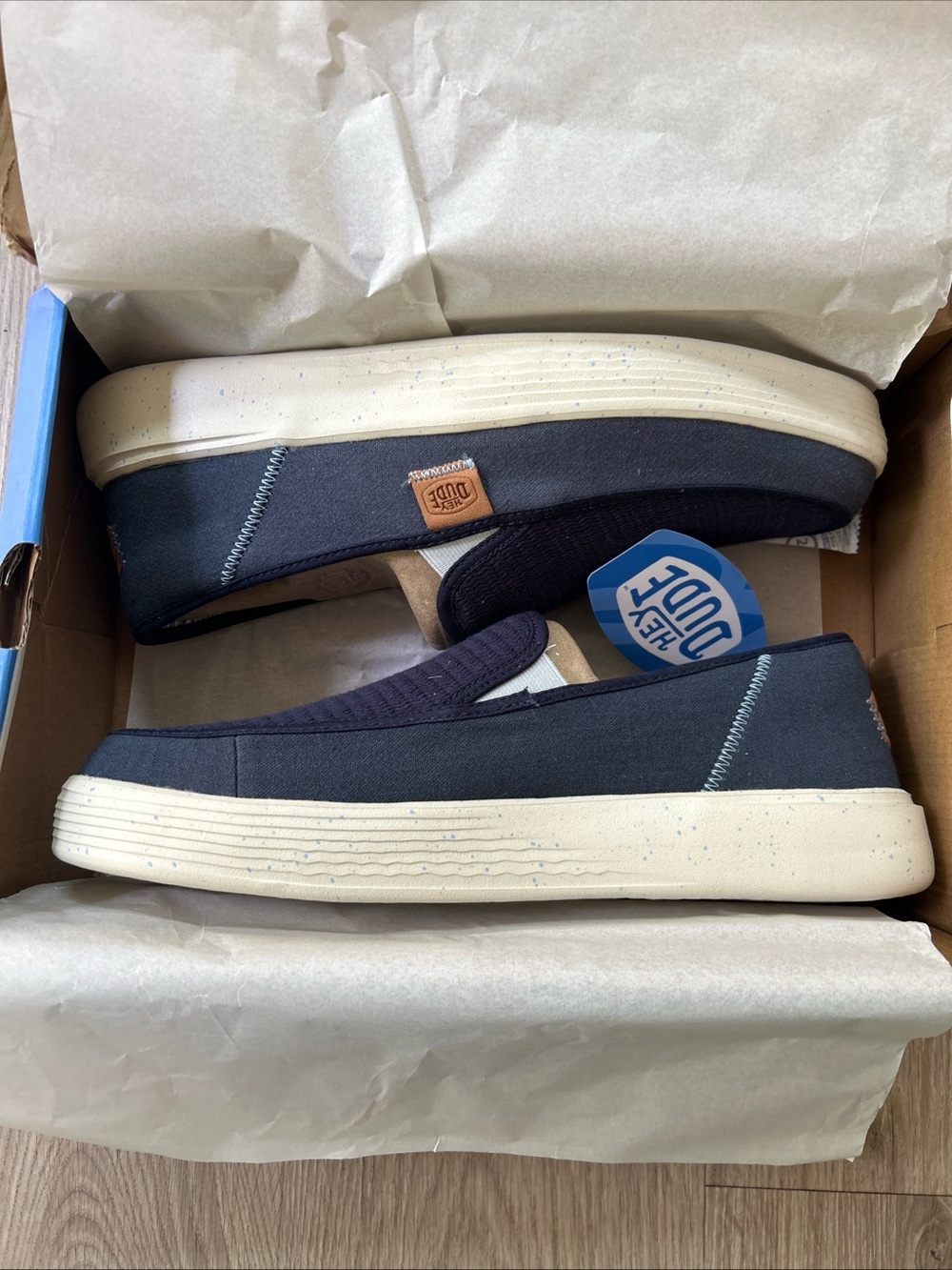 Hey dude Slip-On Men's Casual Canvas Shoes in Navy and Cream size 12